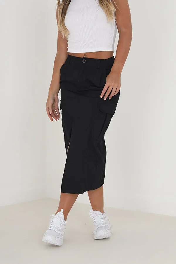 BLACK CARGO STYLE FRONT SLIT DETAIL MIDI SKIRT