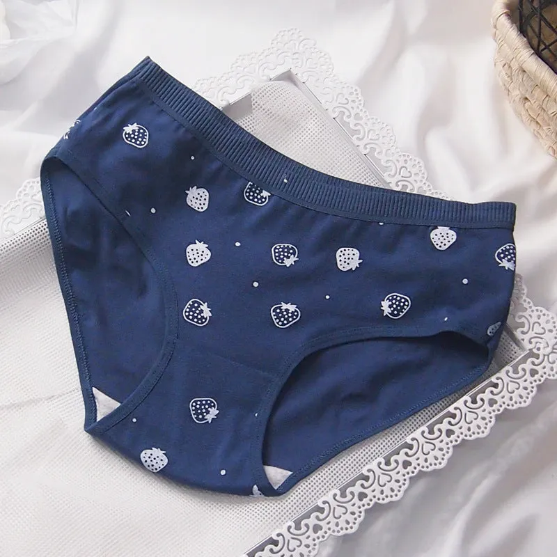 Kawaii Strawberry Print Women's Panties Set
