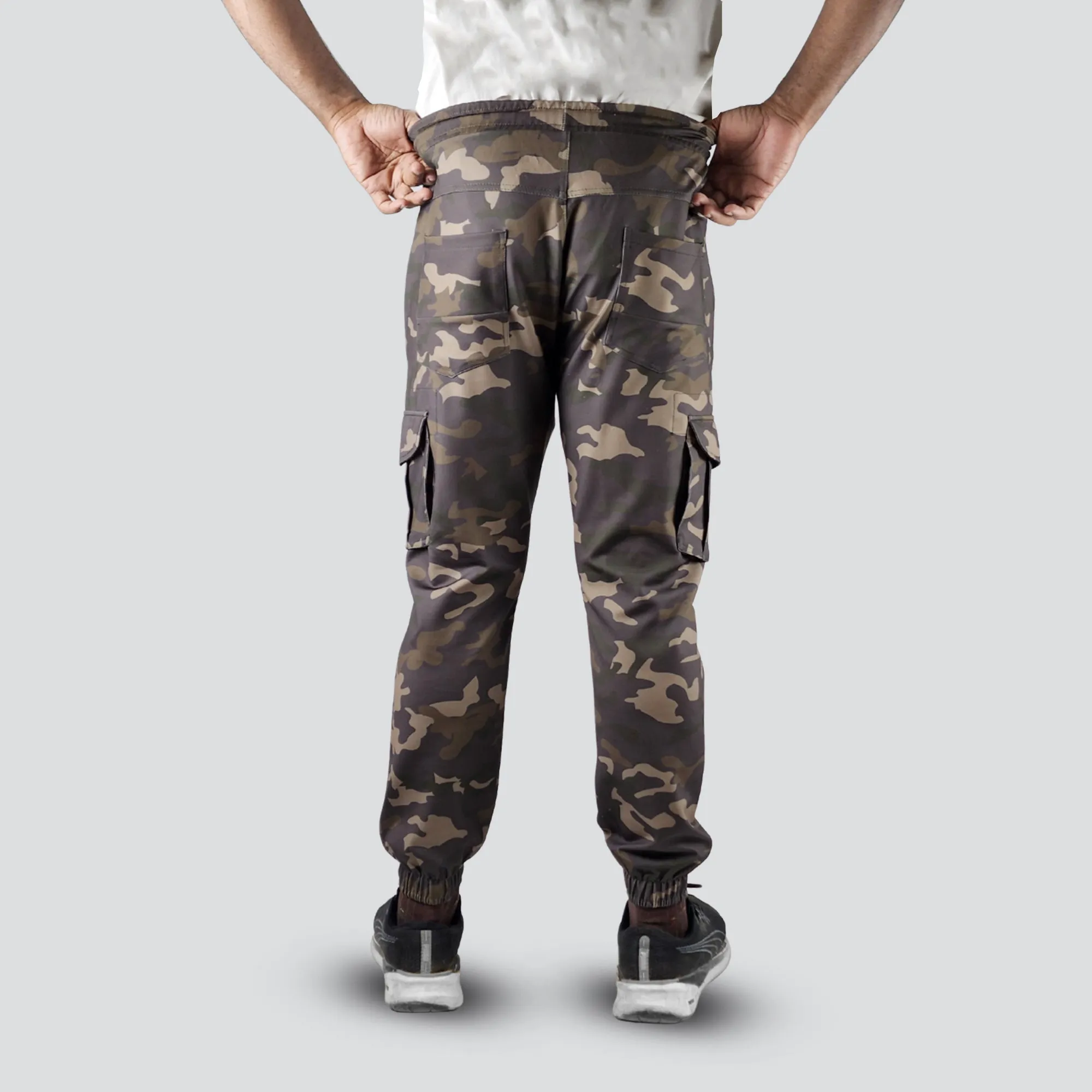 Men's Camo Cargo Pants With 6 Pockets - Green