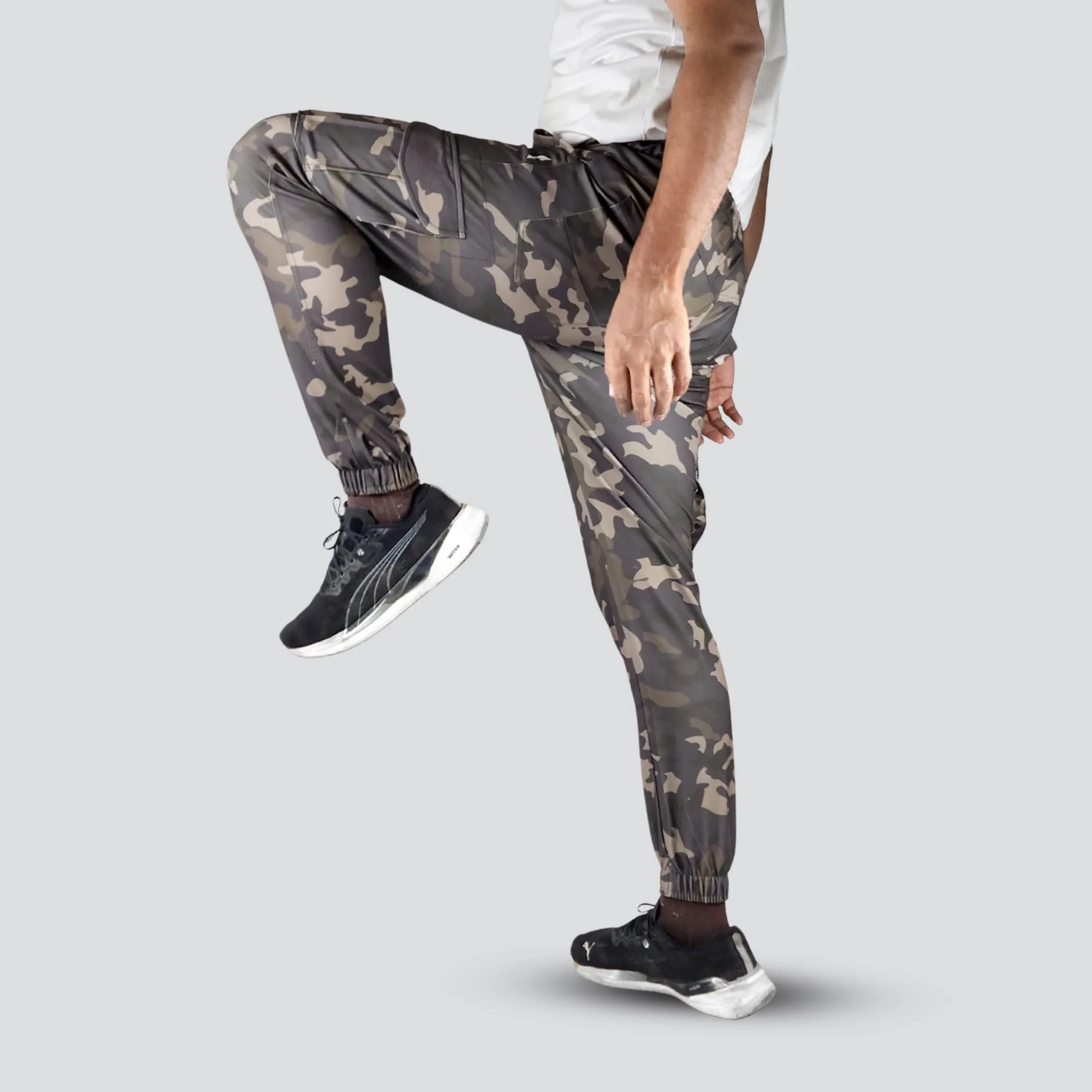 Men's Camo Cargo Pants With 6 Pockets - Green