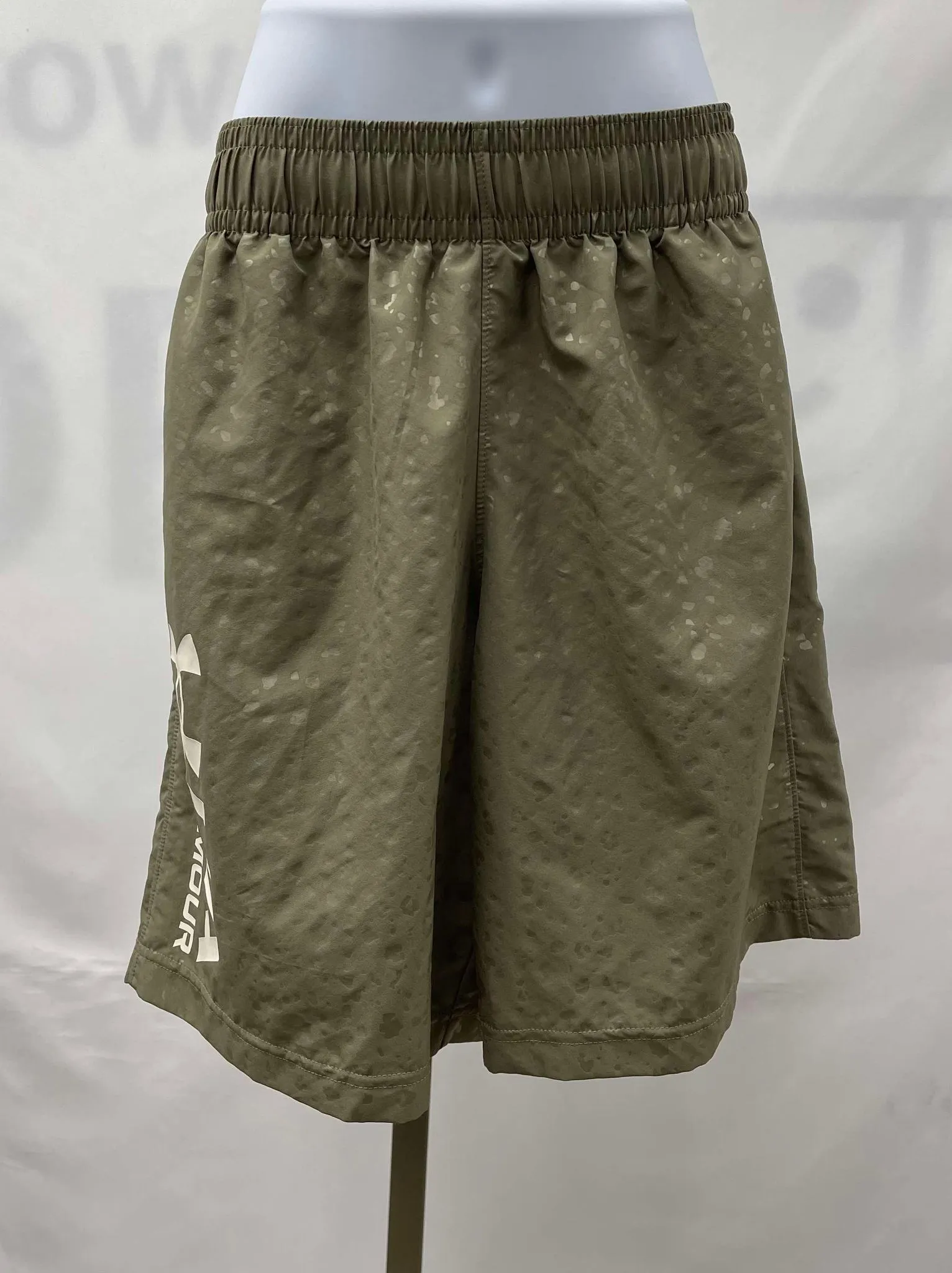 Men's Under Armour  Shorts, Small