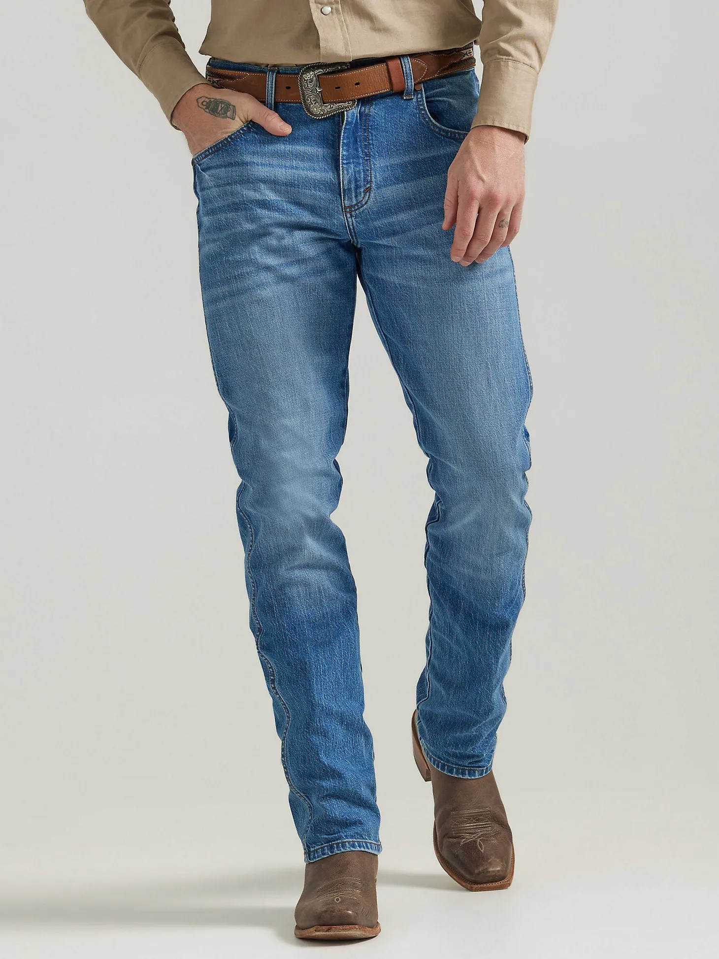 Men's Wrangler Retro Slim Fit Straight Leg Jean In Diamond Acres