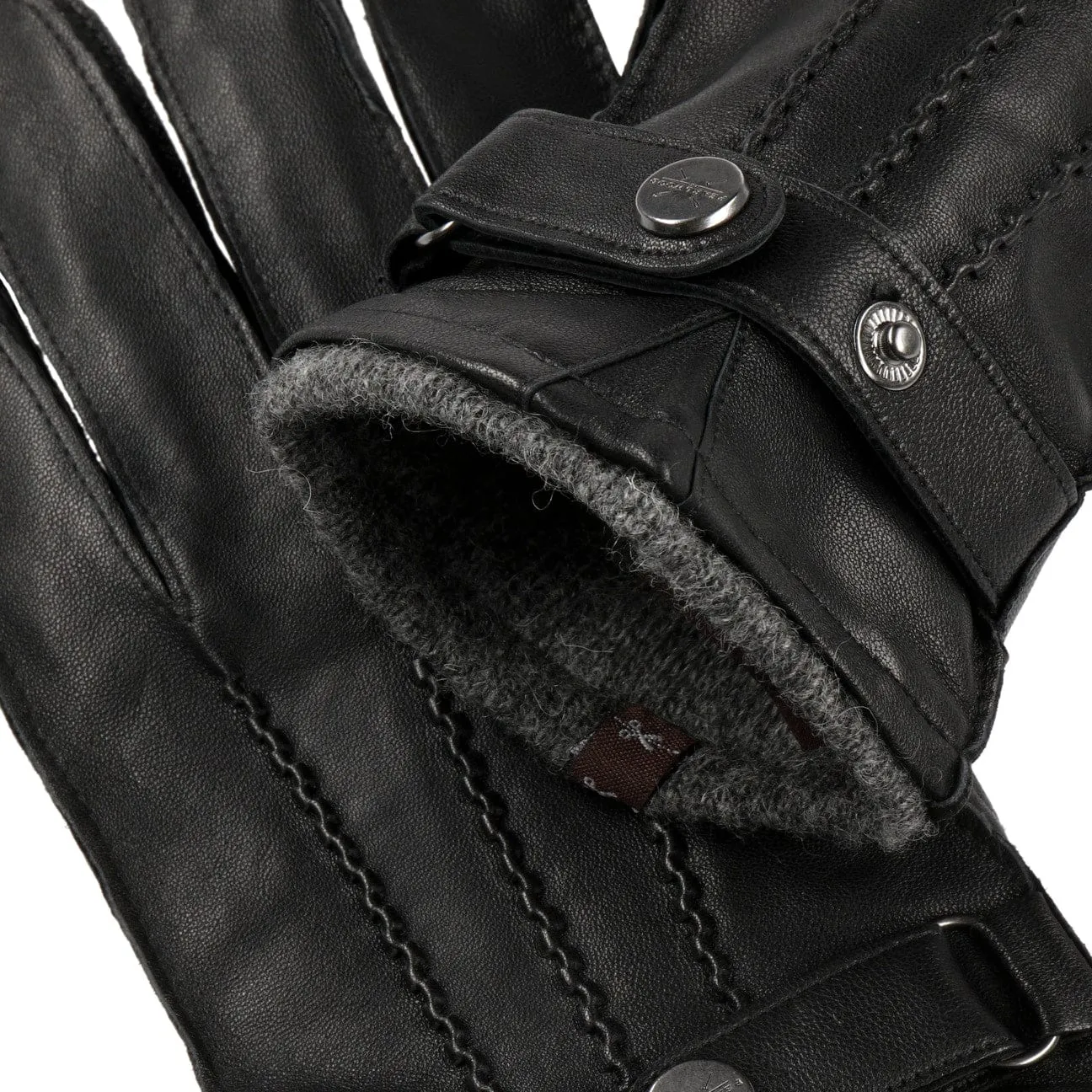 Mike Touchscreen Gloves by Pearlwood