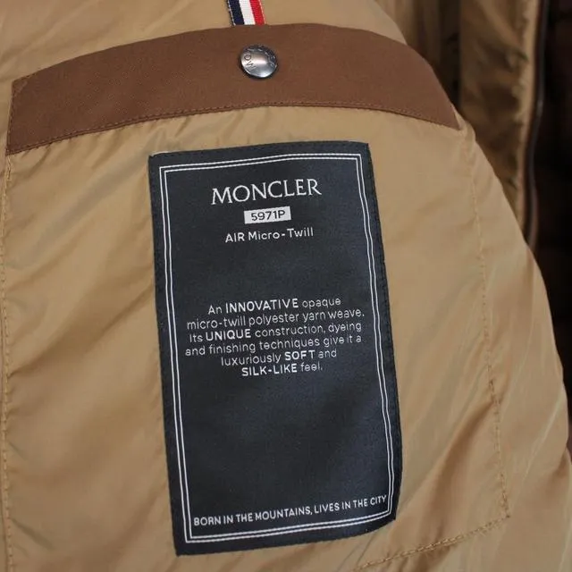 Moncler Lauriolle Hooded Short Down Jacket XL