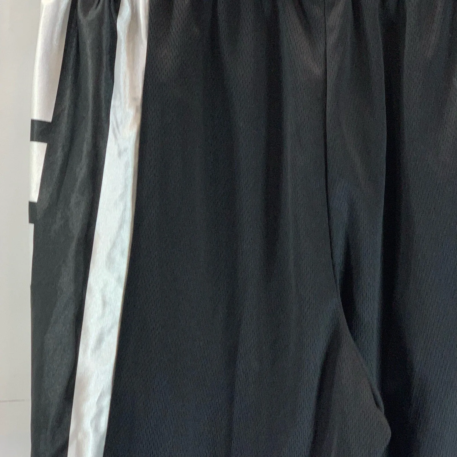 NIKE Men's Black/White Dri-Fit Drawstring Pull-On Elite Basketball Shorts SZ S