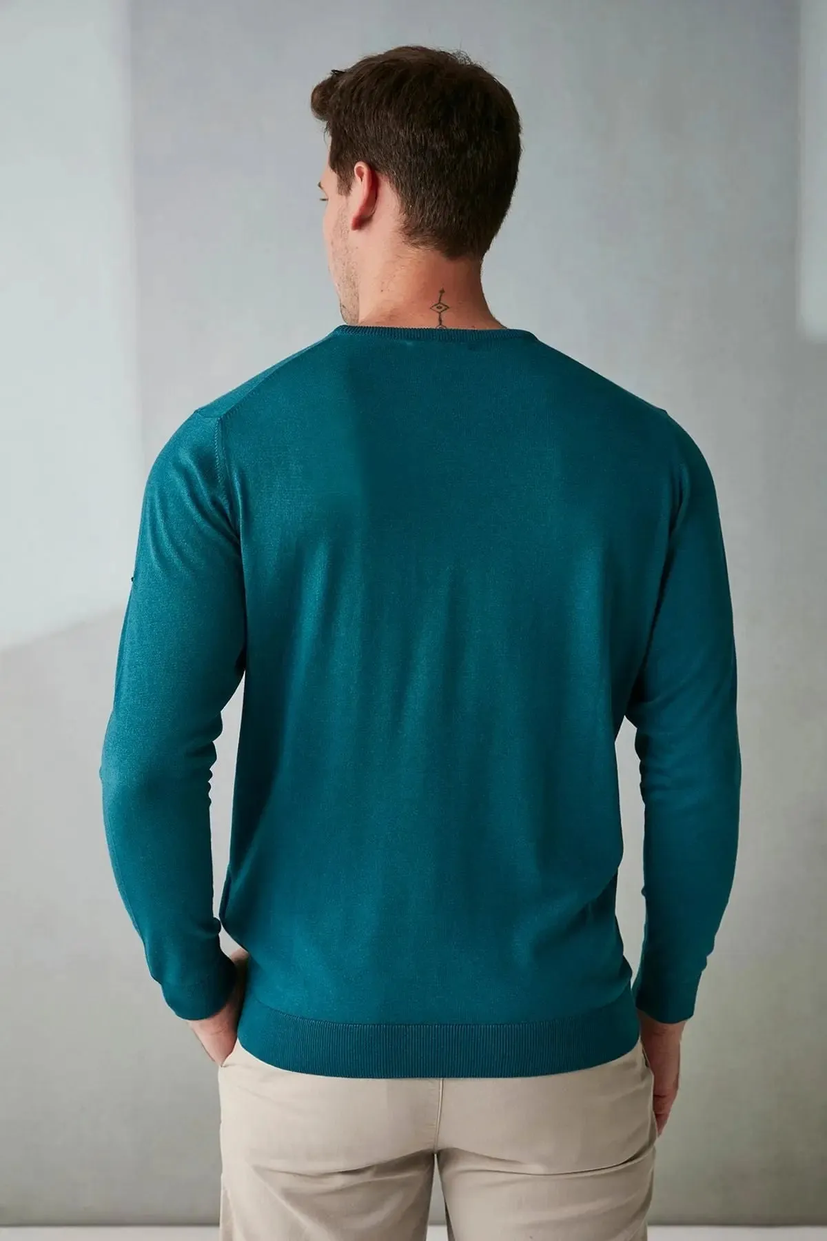 Peacock Silk and Cashmere Men's Knitwear