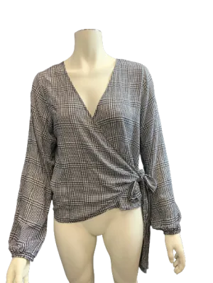 Polly & Esther Juniors Printed Surplice Wrap Top,Size Large