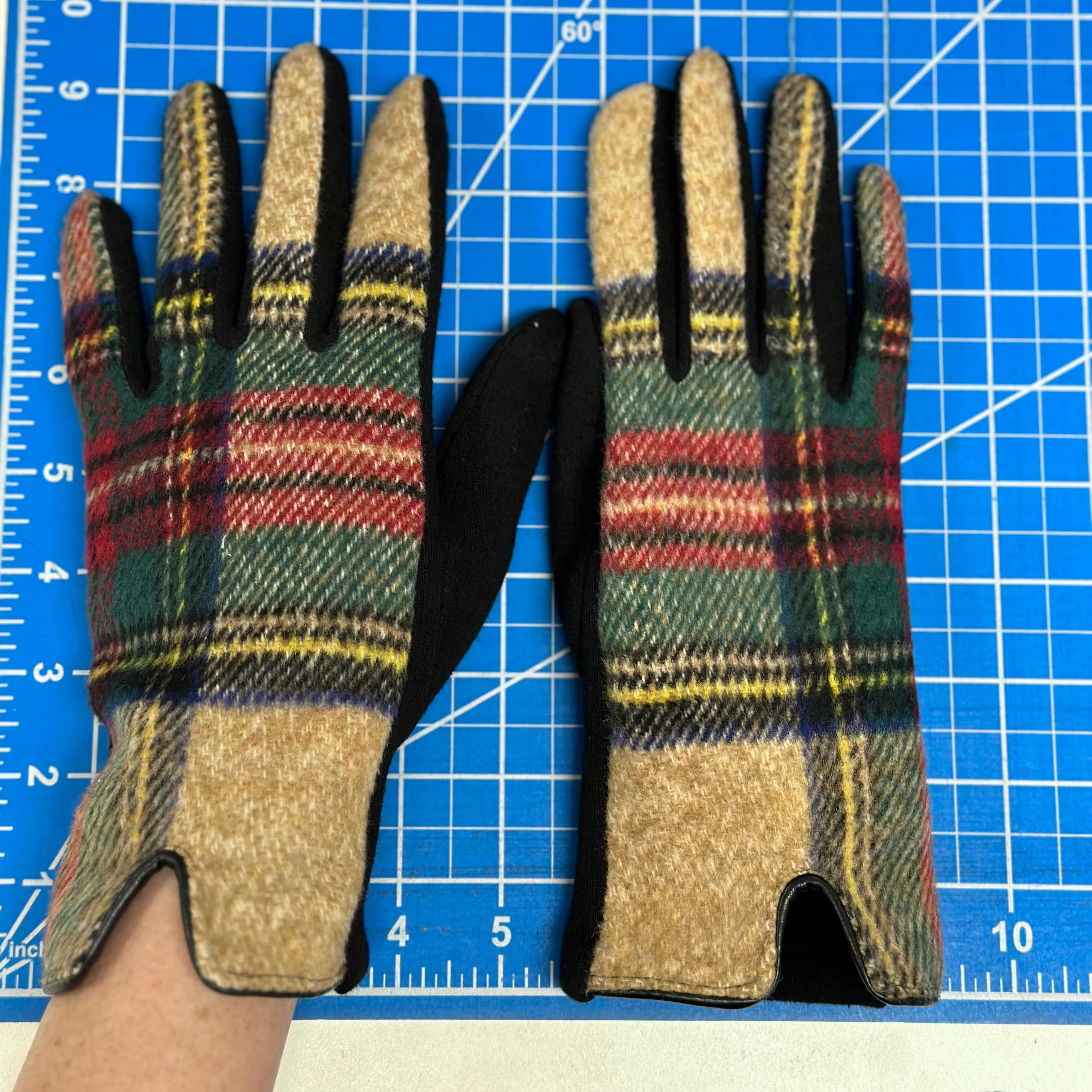 Red, Black, White Tartan Plaid Touchscreen Gloves
