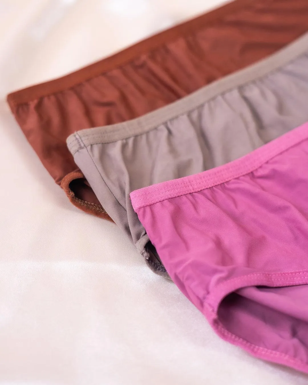 Set Of 3 : Women Hipster Multicolor Panty