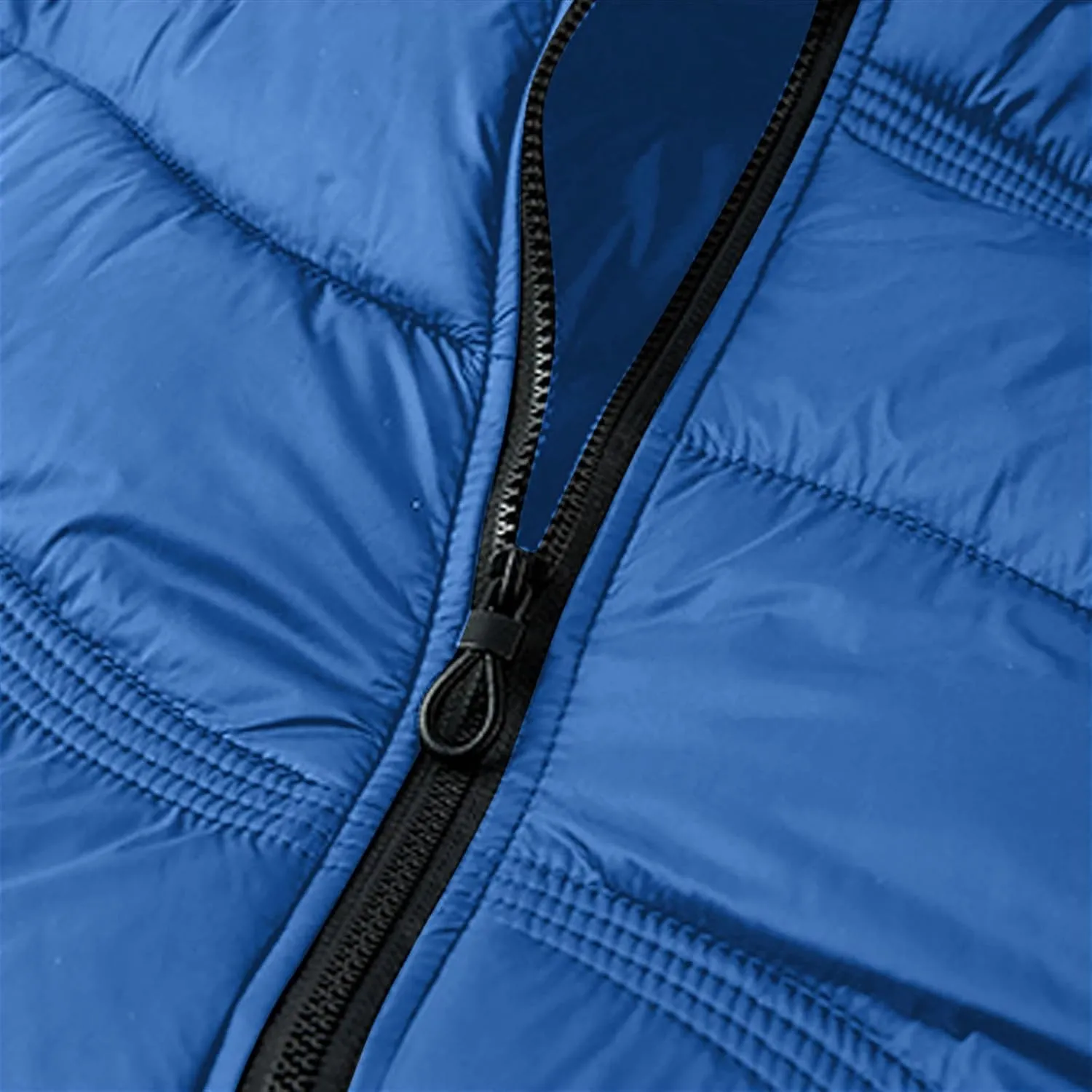 Thatrich Hooded Puffer Jacket Men Insulated Windbreaker Jackets Quilted Bomber Coat for Travel Outdoor Winter Outfits Padded