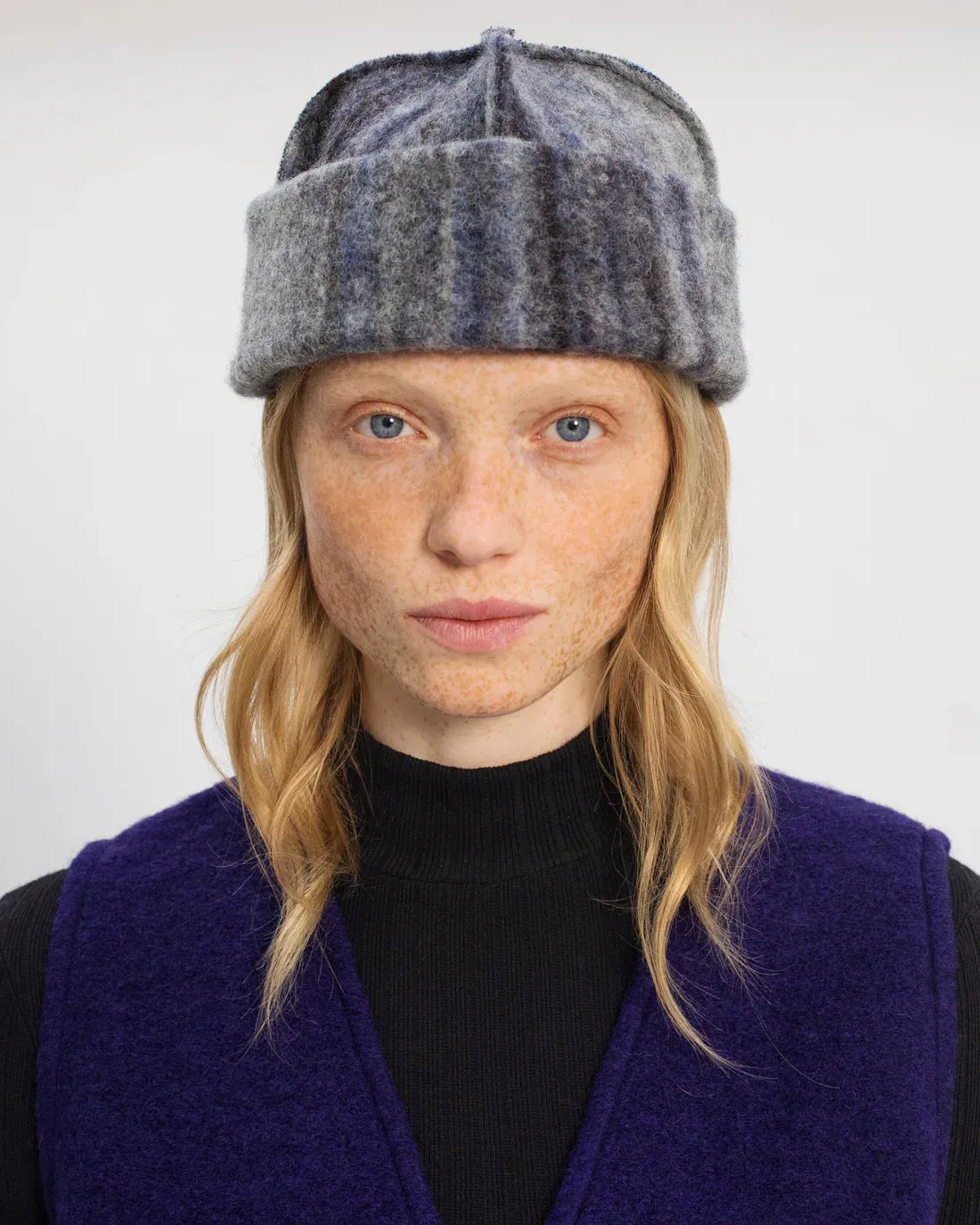toque hat - navy/grey stripe