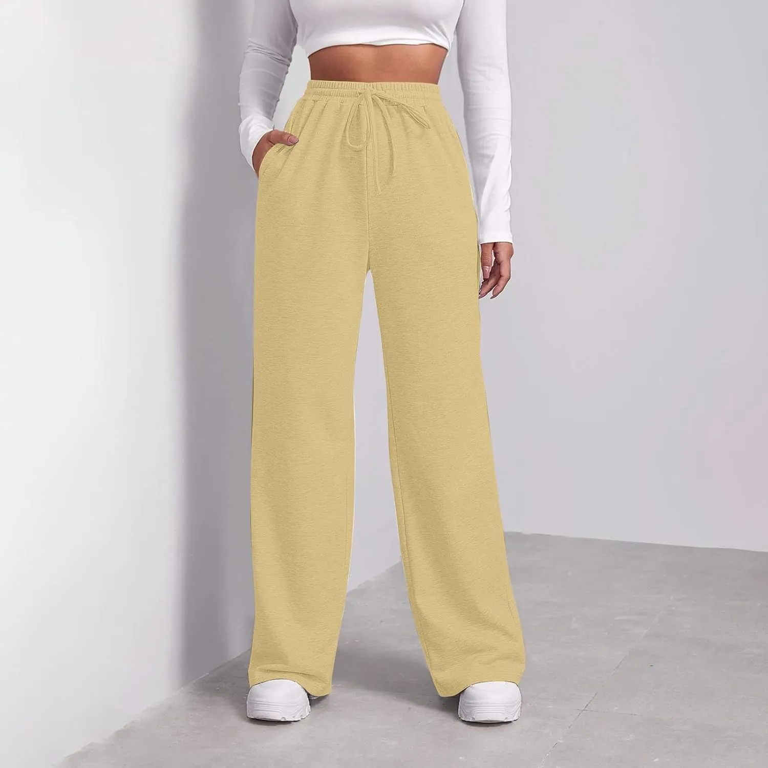 Women Wide Leg Sweatpants Baggy Straight Leg Sweatpants with Pockets Elastic Waist Flare Sweatpants Fleece Joggers