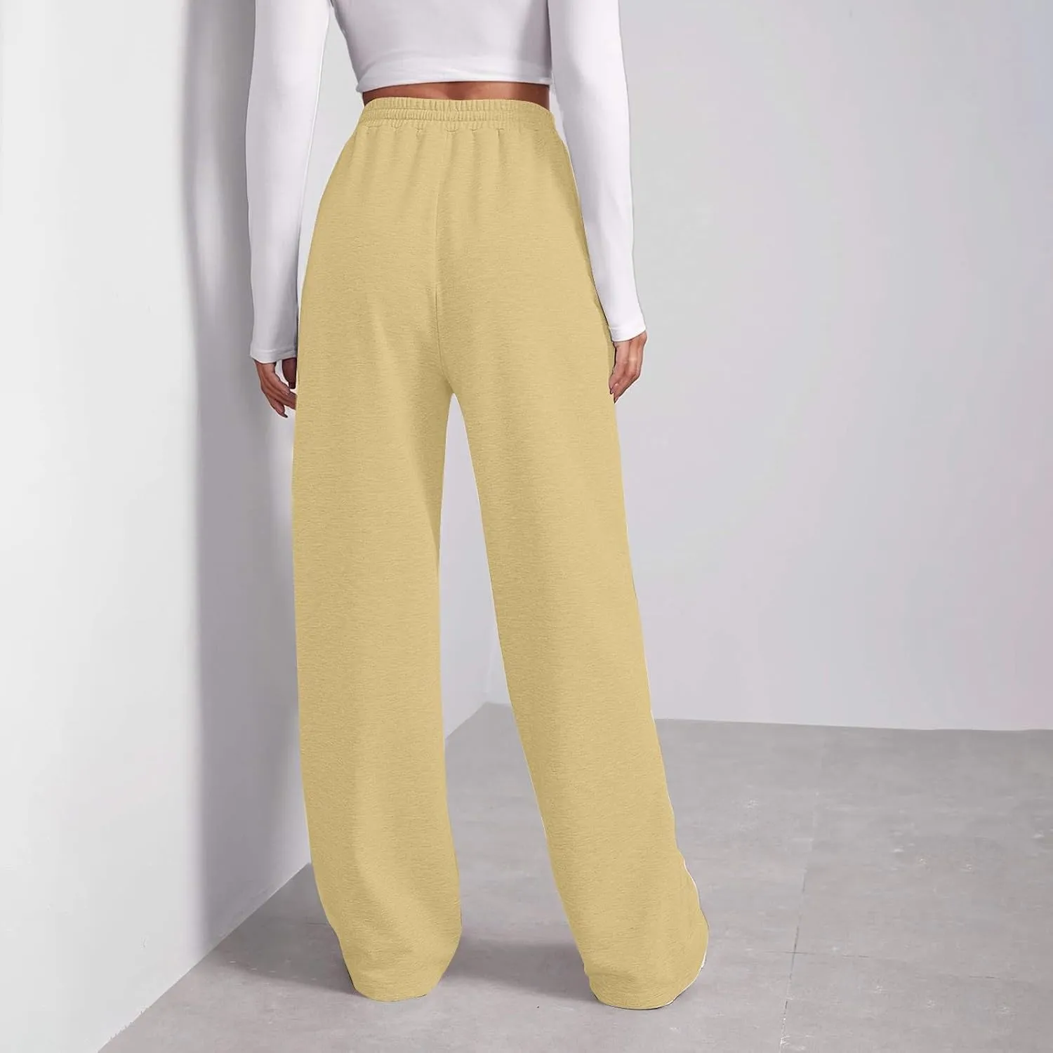 Women Wide Leg Sweatpants Baggy Straight Leg Sweatpants with Pockets Elastic Waist Flare Sweatpants Fleece Joggers