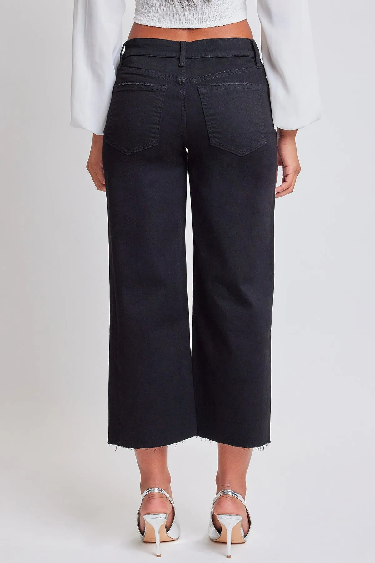 Women's Mid Rise Cropped Wide Leg Jeans