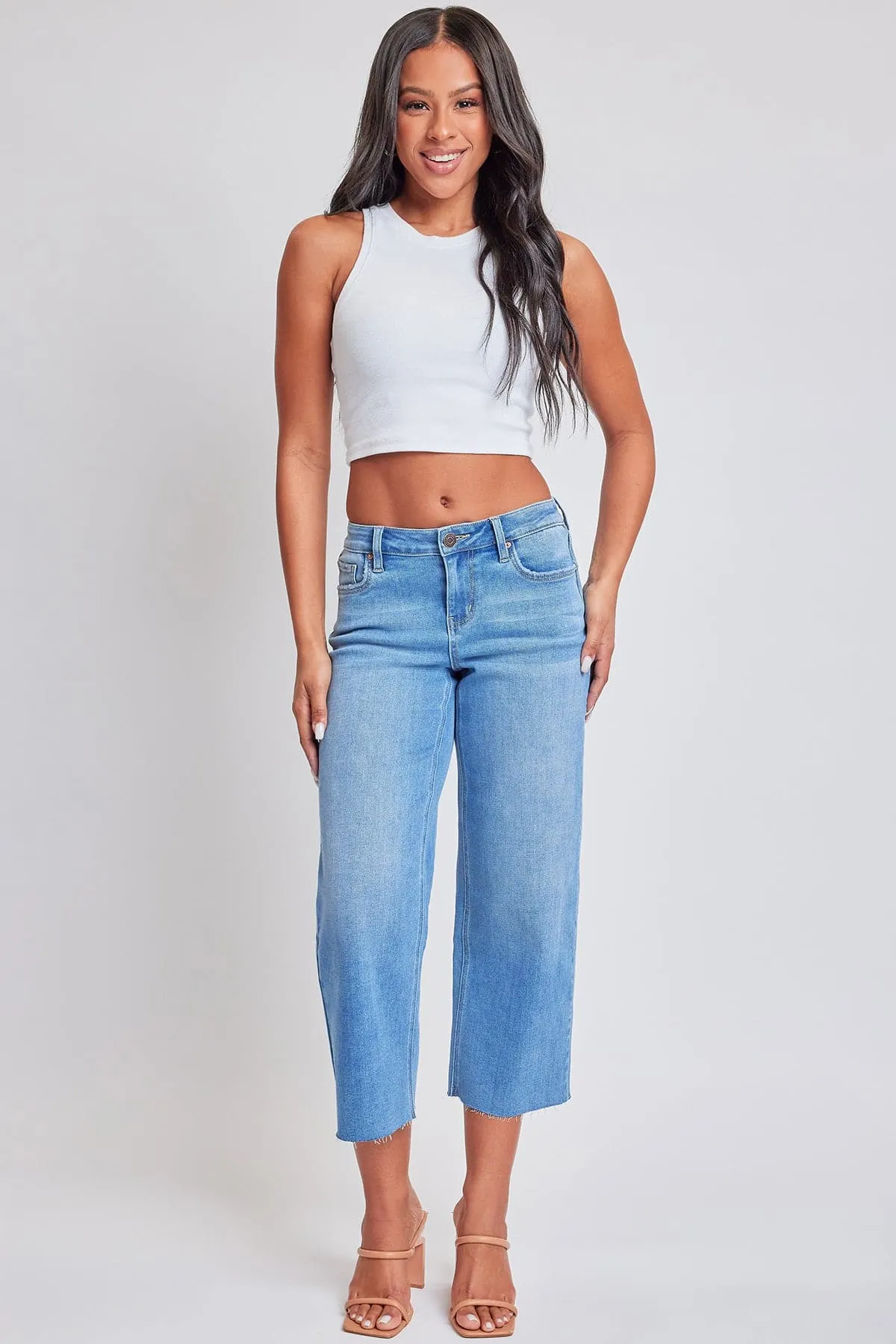 Women's Mid Rise Cropped Wide Leg Jeans